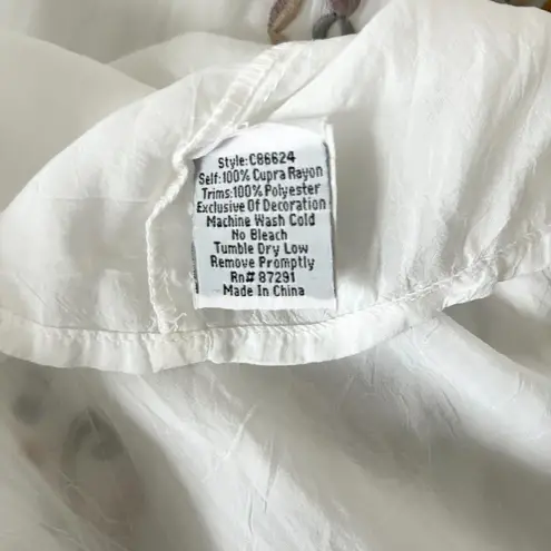 Johnny Was Embroidered 3/4 Sleeve V-Neck Blouse White Cupra Rayon Size Small