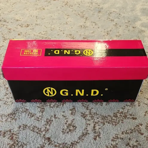 G.N.D. Rhinestone Slides Black Silver 7