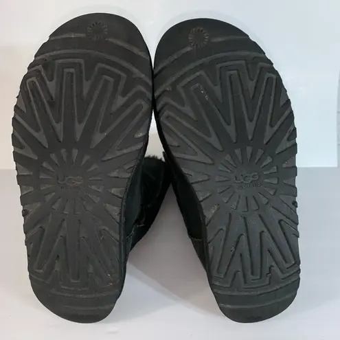 UGG Australia Black Bailey Button Triplet 1873 Sheepskin Boot Women Size 7