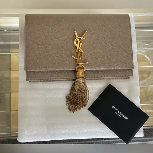 Saint Laurent AUTHENTIC KATE TASSEL
CHAIN BAG