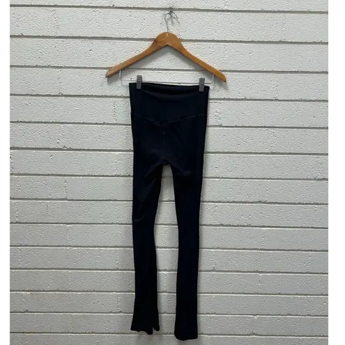 Aerie  Offline Black Flare Leggings size M