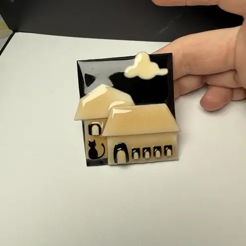 Kitty Cat In Front Of House Signed House Pins By Lucinda Brooch Pin Handcrafted