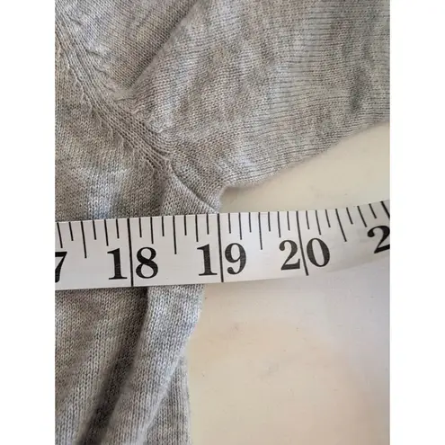 Chelsea28 Women’s Gray Knit Layered Hem Sweater Size Small