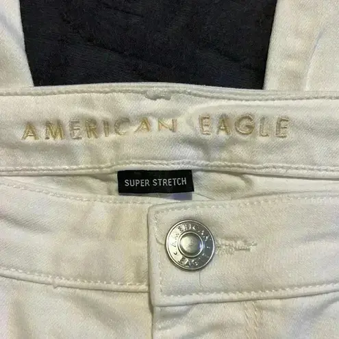 American Eagle NWT  Super Stretch Skinny Kick A144
