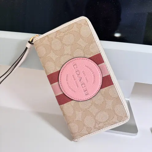 Coach Dempsey Large Phone Wallet With Stripe And Coach Patch c4110