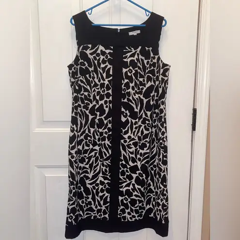 Dress Barn  Black and White Patterned Midi Dress size 14W thumbnail 3