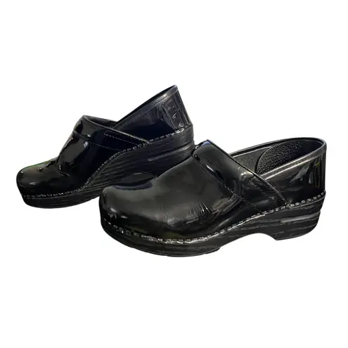 Dansko Professional Clogs Womens Size 38 Black Patent Leather Slip On Nursing