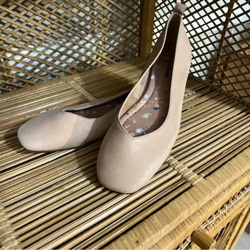 Lucky Brand  Destrien2 Leather Ballet Flats in Blush Size 8