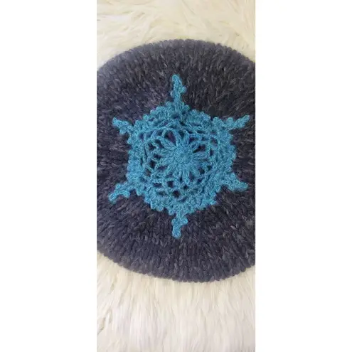 Pretty Persuasions Crochet Knit Snowflake Beret Gray/Blue New Gray