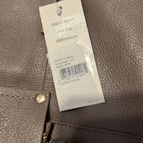 Kooba NWT large roomy lots of pockets expandable zip close satchel in taupe - Image 3