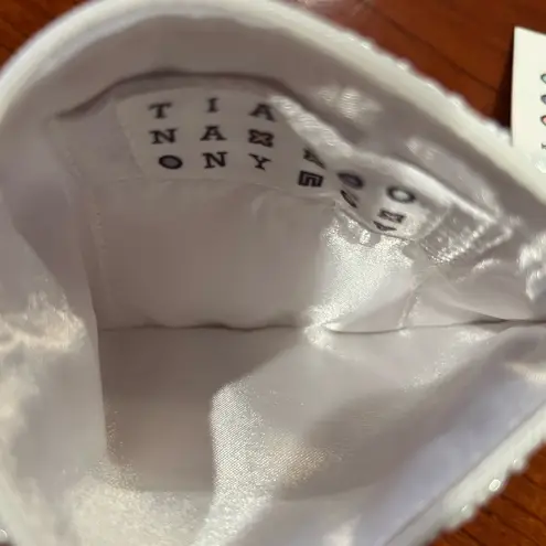 NWT Tiana NY Soleil White and Yellow Beaded Coin Purse Pouch