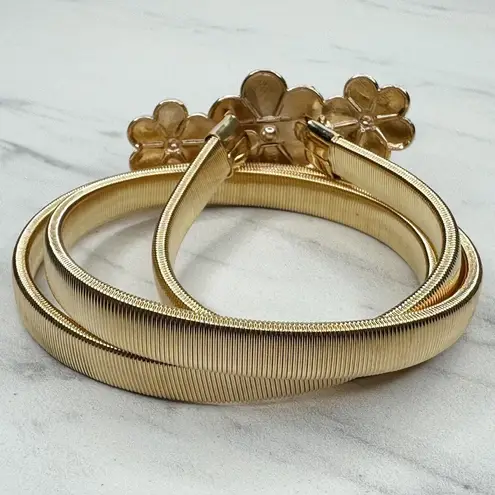 Gold Tone Flower Stretch Cinch Belt Coil Elastic One Size (OS) ✨