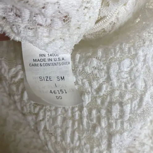 Escapades White Lace Vintage Sheer Stretchy Short Sleeve Top Small Coquette