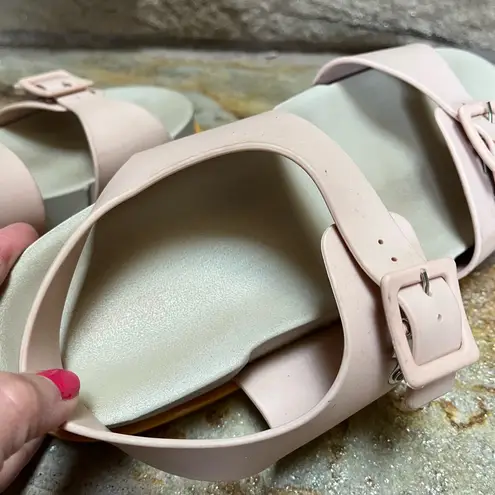 Melissa WIDE PLATFORM BUCKLED SANDALS IN BEIGE/PINK 9 Y2K