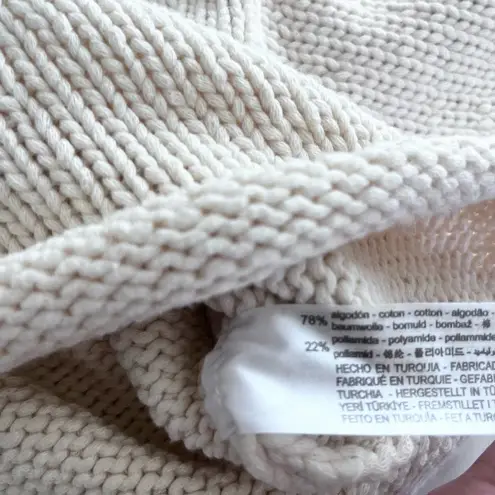 ZARA  ecru cropped chunky  knit sweater Small