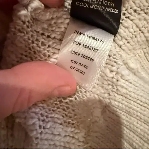 Torrid Off White Gray Long Sleeve V Neck Knit Pullover Sweater Sz 2X