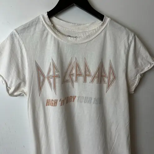 Recycled Karma Distressed Def Leppard T Shirt Womens White Medium M Music Band Graphic Tee Logo