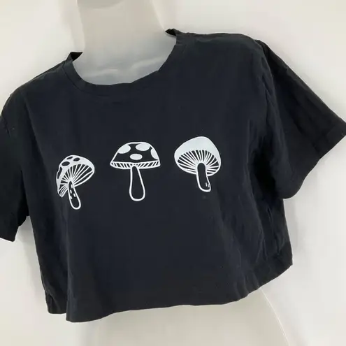 Mushroom Print Black Crop Top T