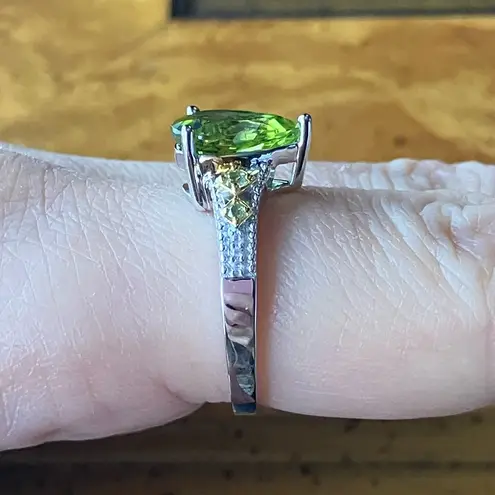 Natural Peridot Sterling Silver Ring Size 8