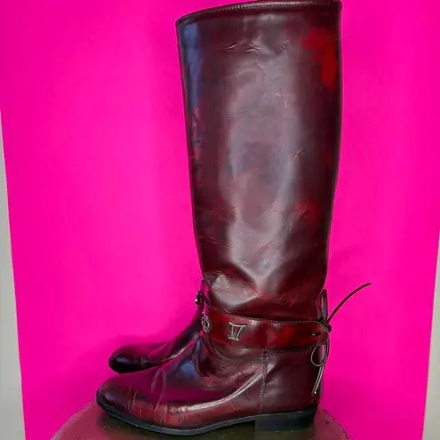 Twenty Red Burgundy Leather Pull