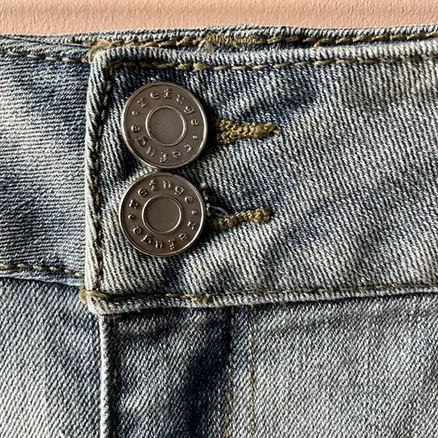 Charlotte Russe  Refuge Light Wash Mid Rise Shorts Size 12 GUC