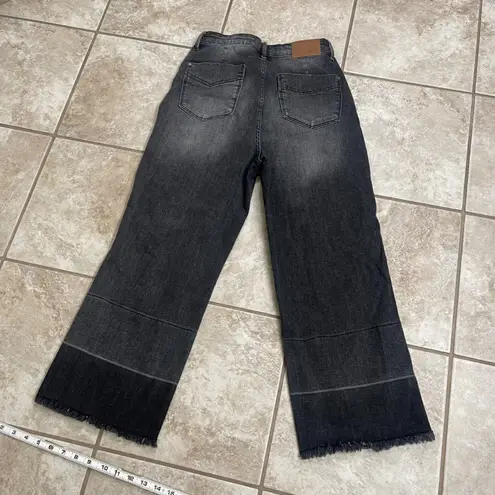 Judy Blue Wide Leg Crop Jeans Women's Size 7/28 Black Wash Frayed Hem euc euc