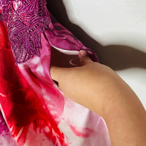 ML MONIQUE LHUILLIER Pink White Floral V