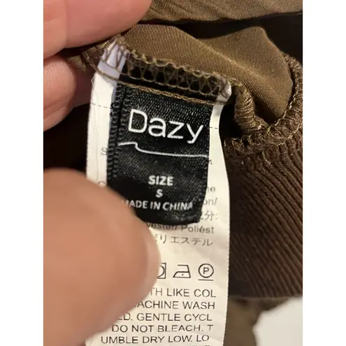 Dazy Jacket Womens Small Brown Cream Cropped Full Zip Long Sleeve Collarless