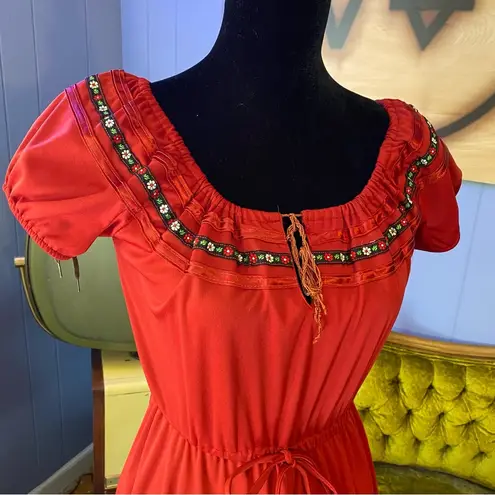 Vintage 70s Hippie Boho Midi Peasant Dress With Floral Trim