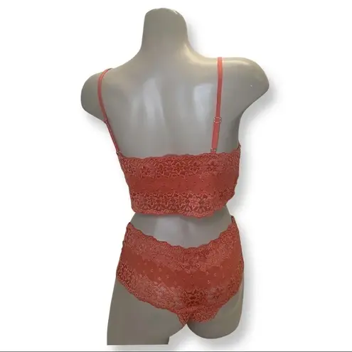 Zuliana Size Large Lace 2 Piece Cheeky Set. Made In Brazil. New With Tags.