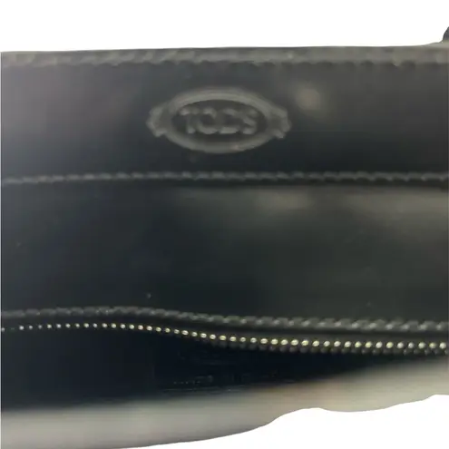 Tod's Black Tote Bag with Minimalist Design