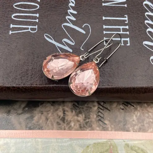 Vintage Pink Glass Teardrop Earrings | Coquette Soft Girl Romantic Dangle Silver