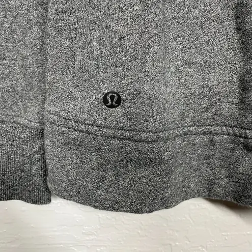 Lululemon  Women 6 Heathered Gray Hoodie Sweatshirt Kangaroo Pocket Thumbholes