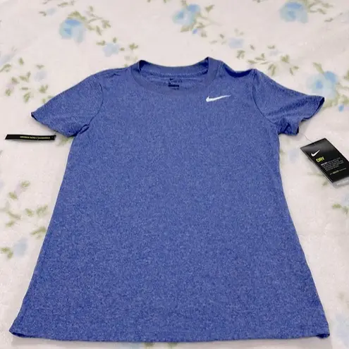 Nike  tee women’s