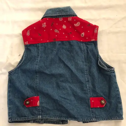 90s Sun River Red blue western cowgirl denim vest jacket with paisley bandana print and pockets #cottagecore #biker #Y2K #streetwear