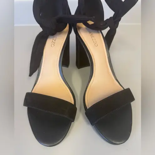 Arezzo Women's Size 7.5 Black Isabelli High Block Sandals elegant