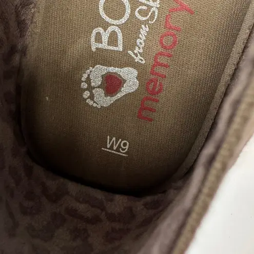 BOBS Skechers Memory Foam Slip On Casual Comfort Shoes Green Women'sā Size 9