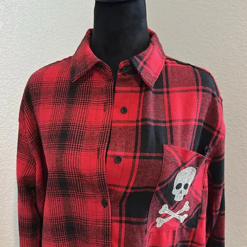 Red and Black Plaid women’s Shirt with Rhinestone Skull Design Size L