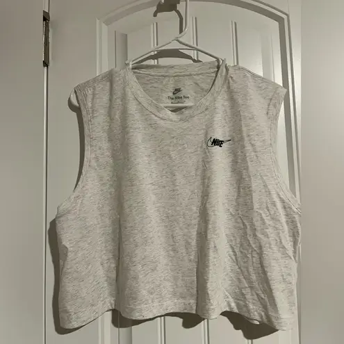 Nike Women's  Sportswear Club Sleeveless Crop Logo Tee