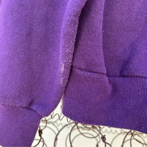 90s Spring Grannycore Cottage Sweatshirt Robin on Fence Bitteroot Farm scene Purple Size L