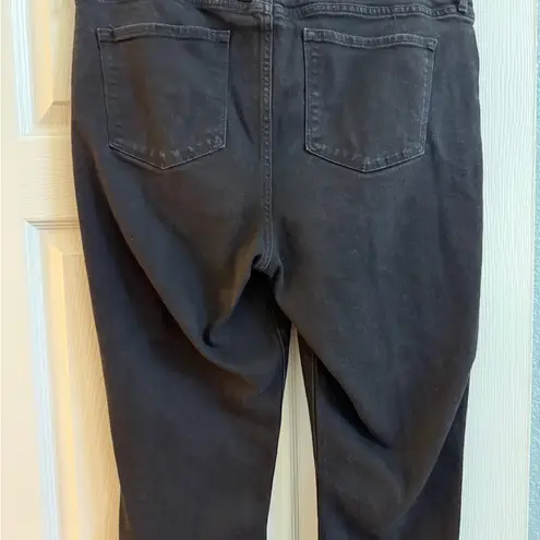 Old Navy  Women’s High-Rise Wow Straight Jeans Size 16 Tall Black Stretch Denim