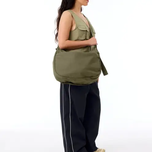 BEIS  The Carryall Crossbody in Black NWT