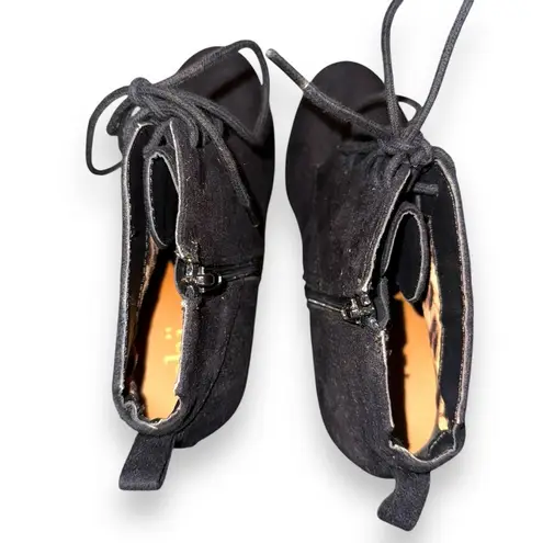 Shi by Journeys Black Lace Up Wedge Faux Suede Booties Sz 5