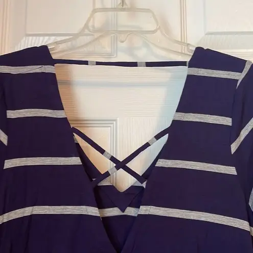 Chaser  blue and gray striped vneck top with ruffle on bottom hem