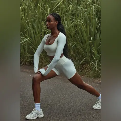 NWT Monday Body Runyon Canyon Bolero