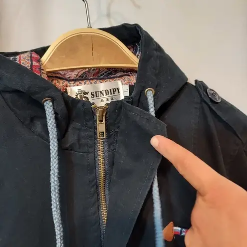 Sundipy Asian Fashion Dark Navy Blue Zip Up Hooded Colorful Woven Bomber Jacket Size L