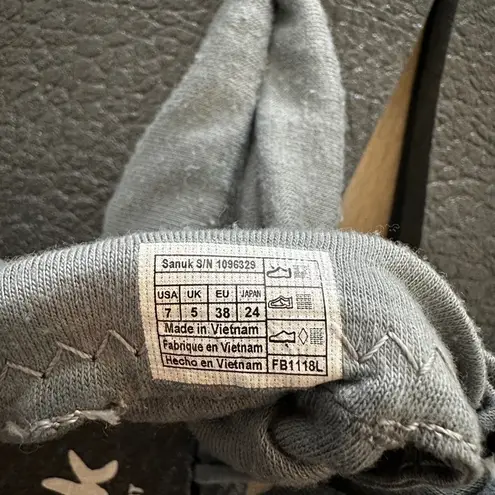 Sanuk  yoga mat sling sandals gray size 7