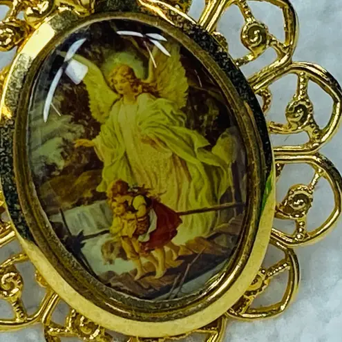 Jesus God Children Religious Tie Tack Jewelry Pin Brooch Gold Tone Filagree