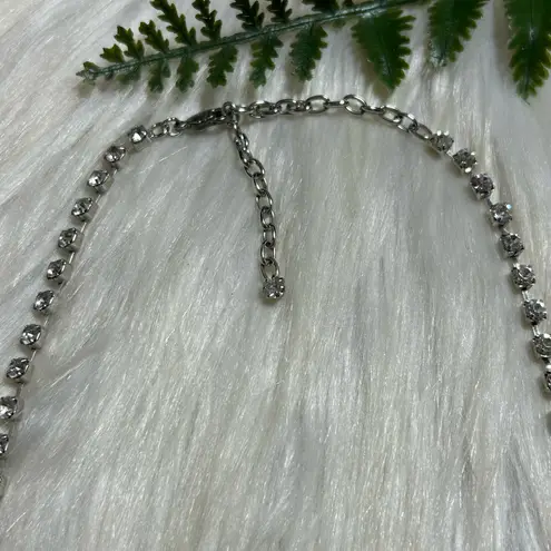 Bridal prom statement faceted rhinestones silver tone Necklace