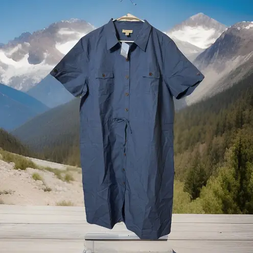 NWOT Chic Appleseeds Button